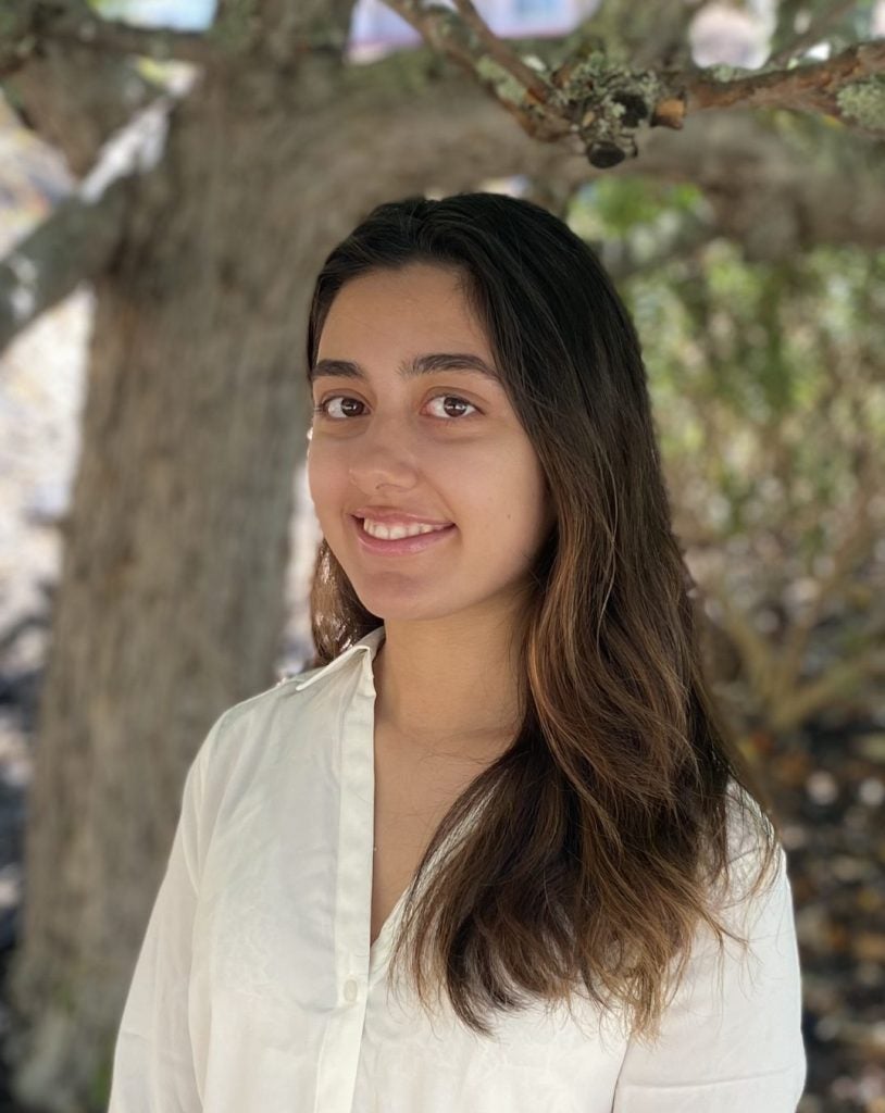 2023-10-new-graduate-student-anahita-tavakoli-wang-lab-pet