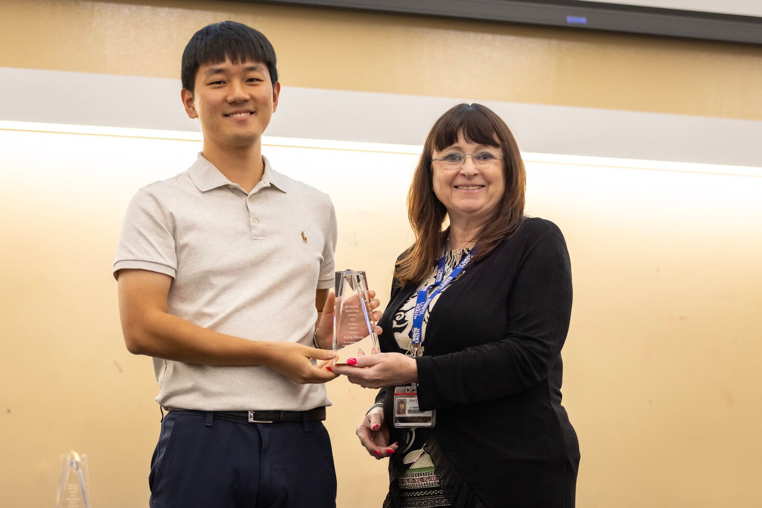 Simon R. Cherry 2025/10: Kevin Receives SOM Research Rock Star Award – Wang Lab – PET ...
